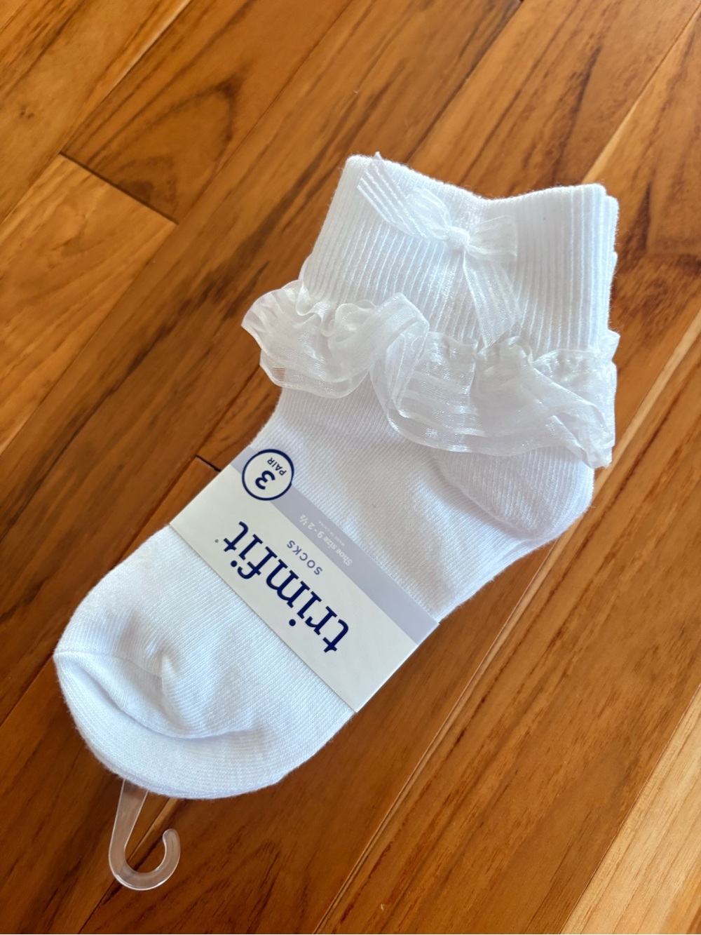 White Ruffle Ankle Socks for Kids-3pack